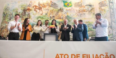 Simone Tebet oficializa filiação ao PSB para disputar o Senado nas eleições